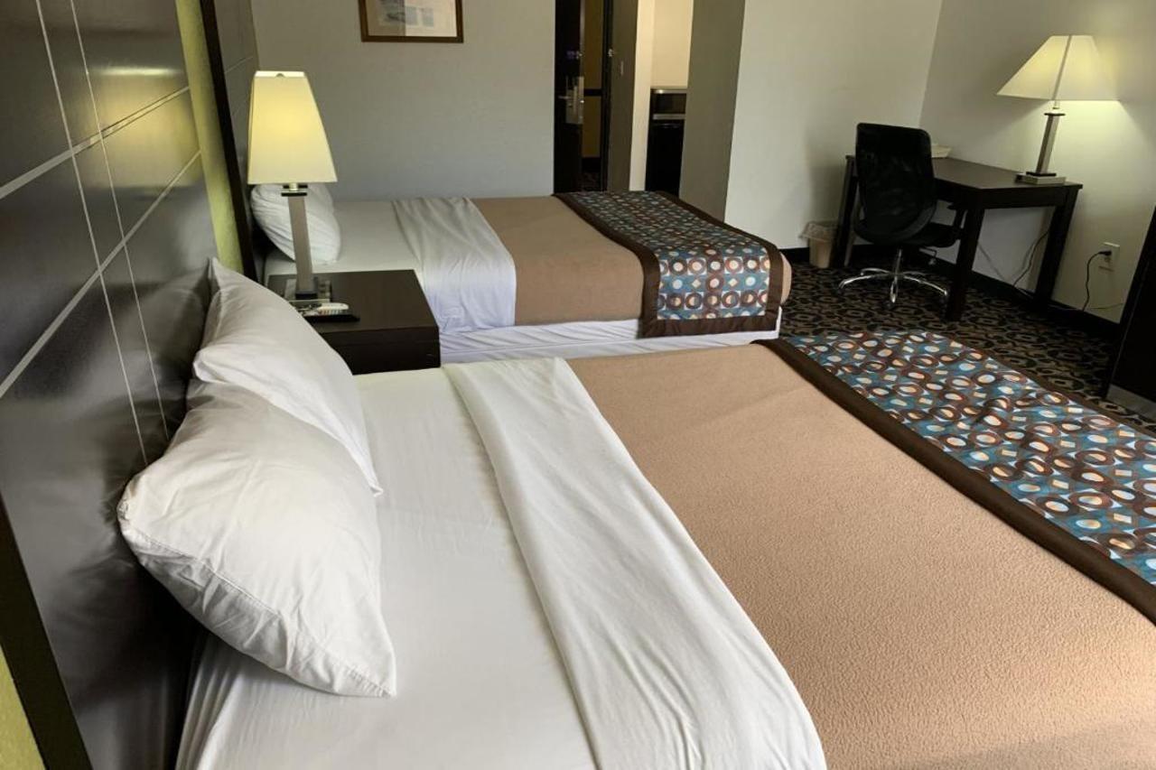 Travelodge By Wyndham Τόρινγκτον Εξωτερικό φωτογραφία